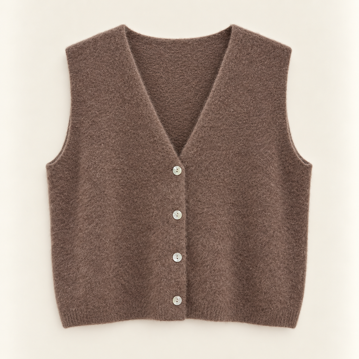 Angora Strickweste mit Knöpfen