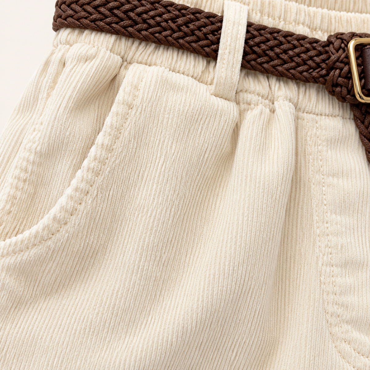 Damen Schlupfhose in Cordoptik mit Flechtgürtel – Made in Italy