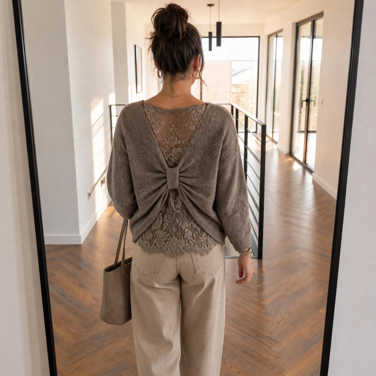 Pullover mit Spitzen-Rückseite