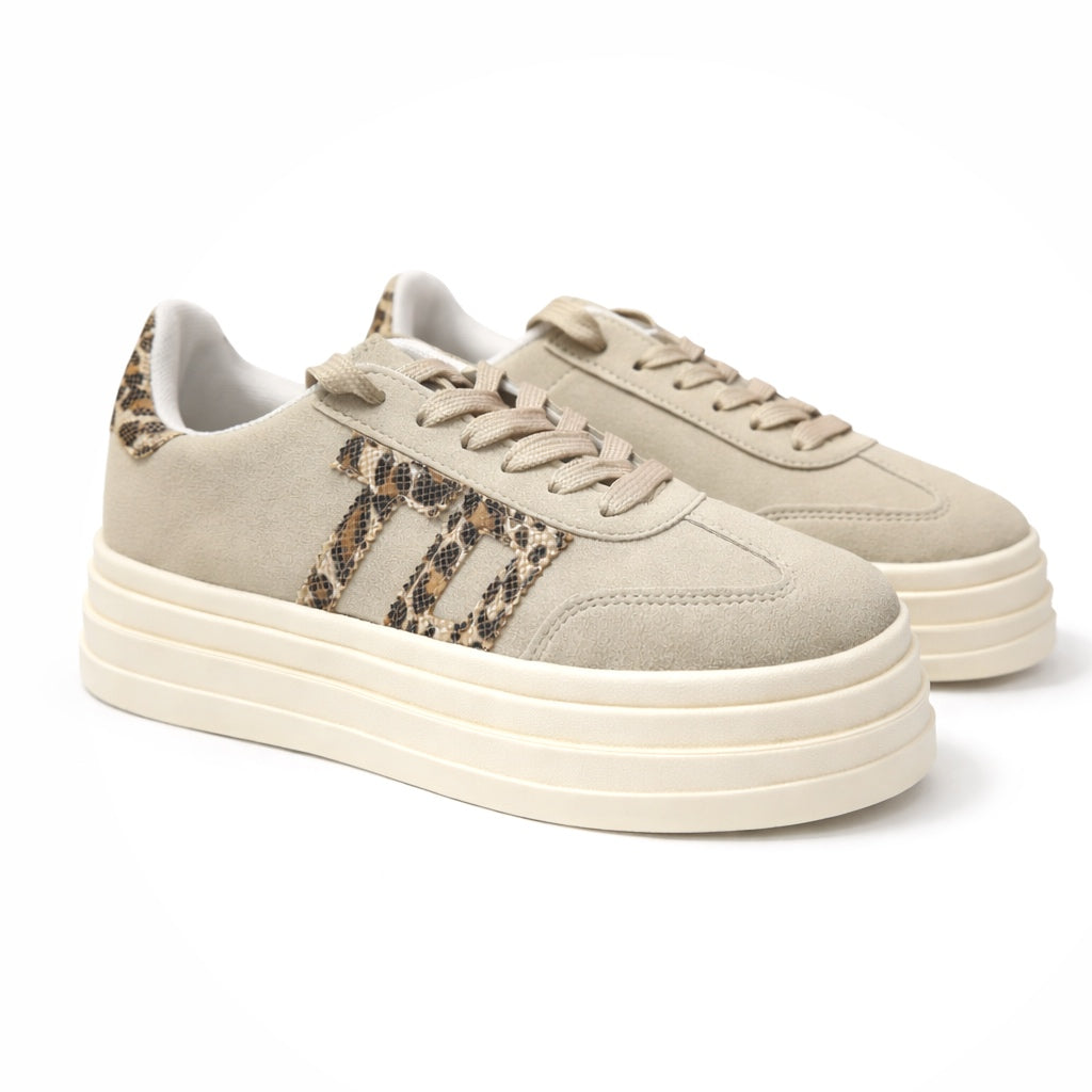 Plateau Sneaker mit Leoprint
